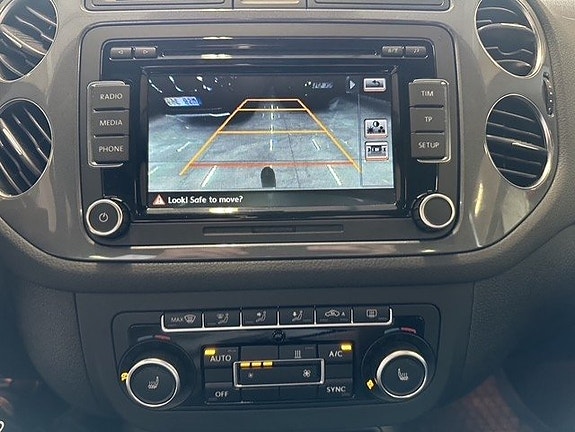 Volkswagen Tiguan 8 of 24