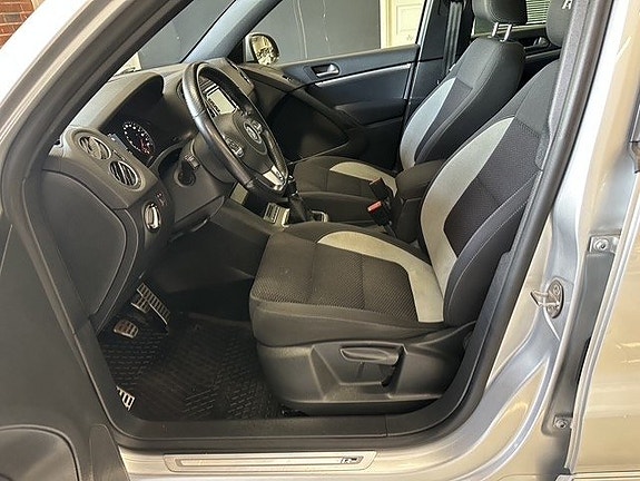 Volkswagen Tiguan 19 of 24