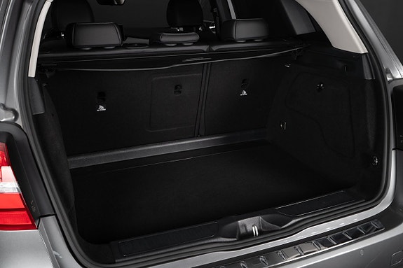 Mercedes-Benz B180 4 of 5