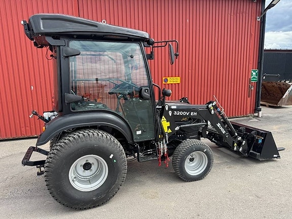 Solis 26 HST / 4wd / Hydrostat / Lastare / Euro /Värmare 5 of 10