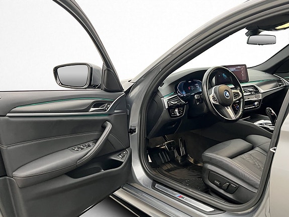 BMW 530e 10 of 30