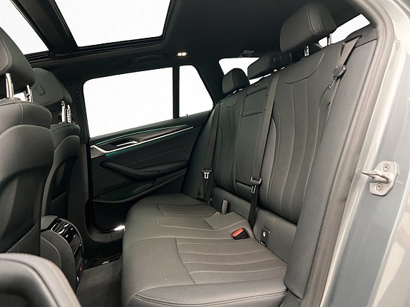 BMW 530e 29 of 30