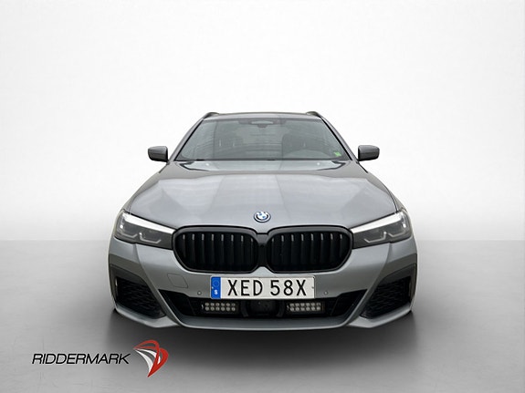 BMW 530e 2 of 5