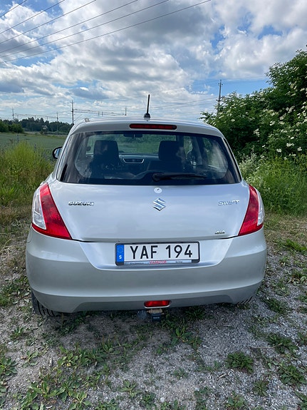 Suzuki Swift 4 of 5