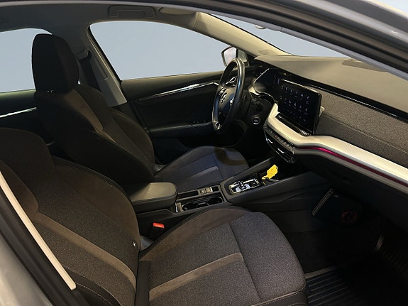 Skoda Octavia Scout 10 of 24