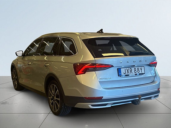 Skoda Octavia Scout 5 of 5