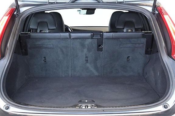 Volvo V60 Cross Country 20 of 22