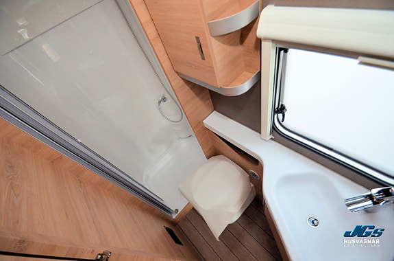 Knaus 580 UF Südwind Black selection 9 of 9