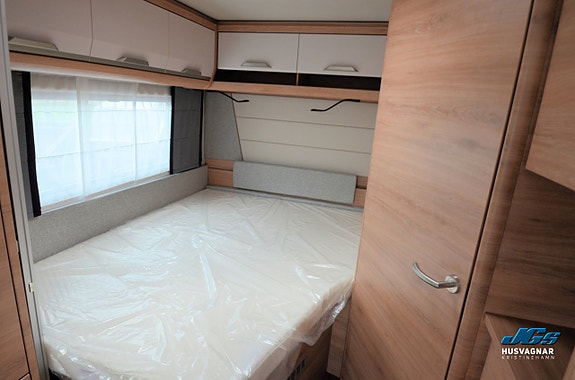 Knaus 580 UF Südwind Black selection 7 of 9