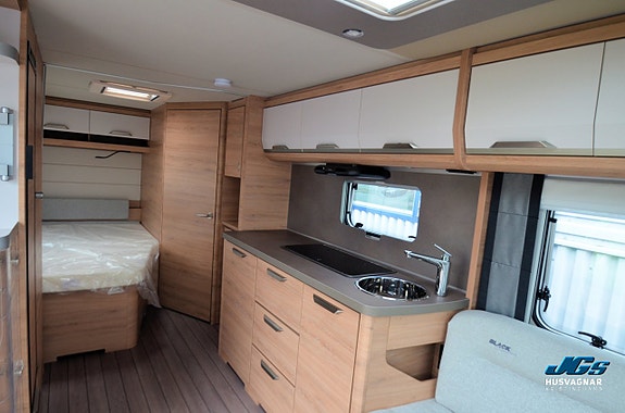 Knaus 580 UF Südwind Black selection 5 of 9