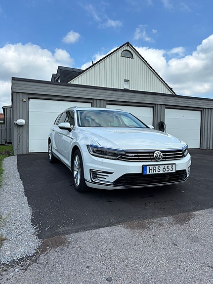 Volkswagen Passat 3 of 5