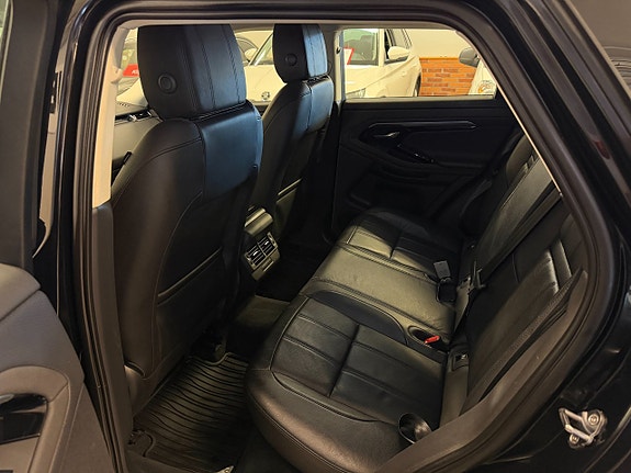Land Rover Range Rover Evoque 12 of 17