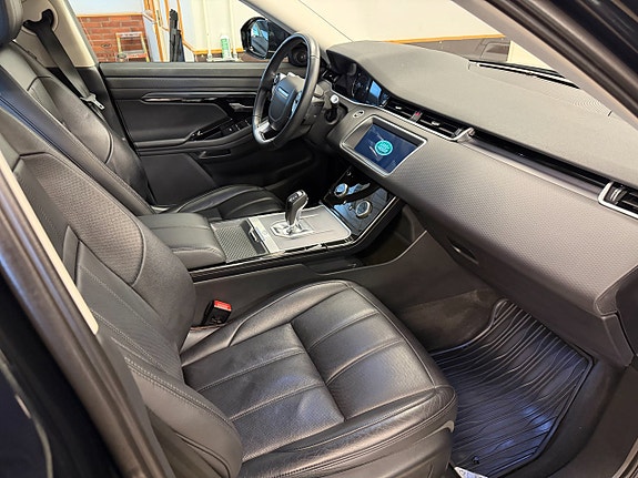 Land Rover Range Rover Evoque 11 of 17