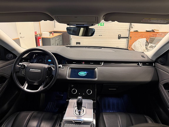Land Rover Range Rover Evoque 10 of 17