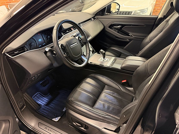 Land Rover Range Rover Evoque 9 of 17