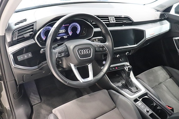Audi Q3 7 of 11