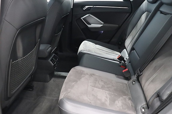 Audi Q3 9 of 11