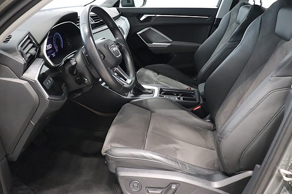 Audi Q3 8 of 11