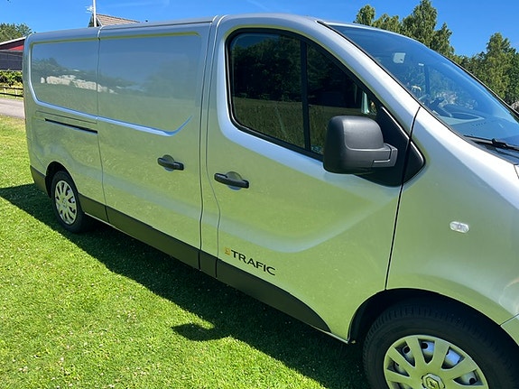 Renault Trafic 3 of 5