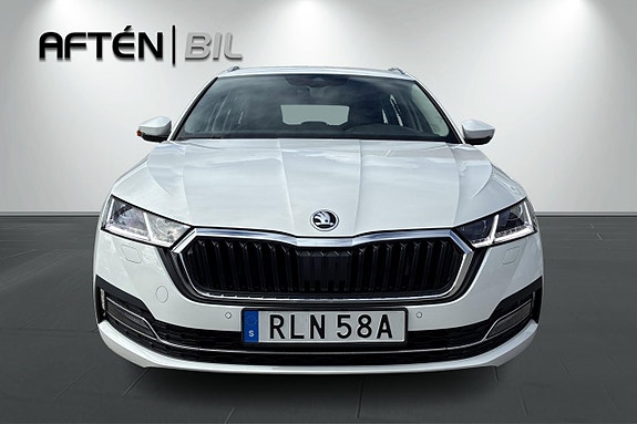 Skoda Octavia 3 of 5