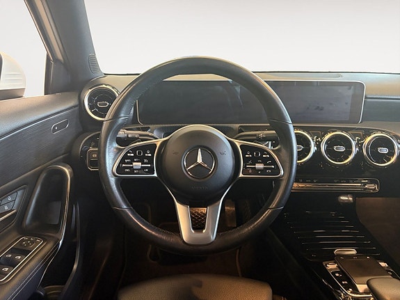 Mercedes-Benz A180 13 of 21