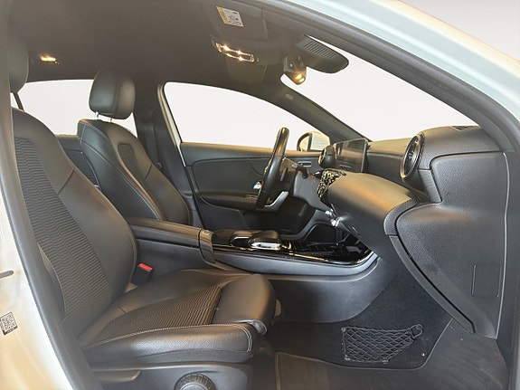 Mercedes-Benz A180 15 of 21