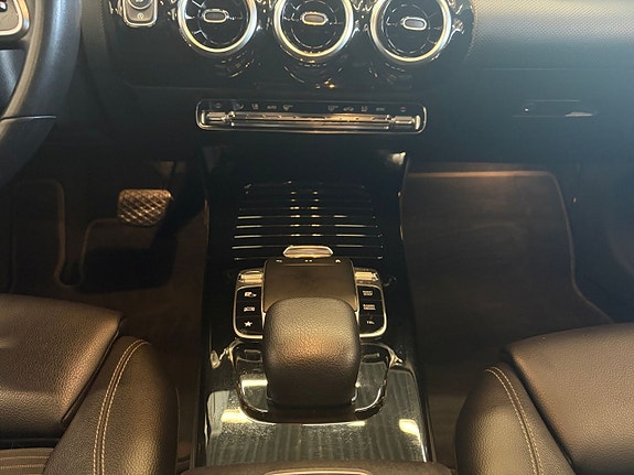 Mercedes-Benz A180 11 of 21