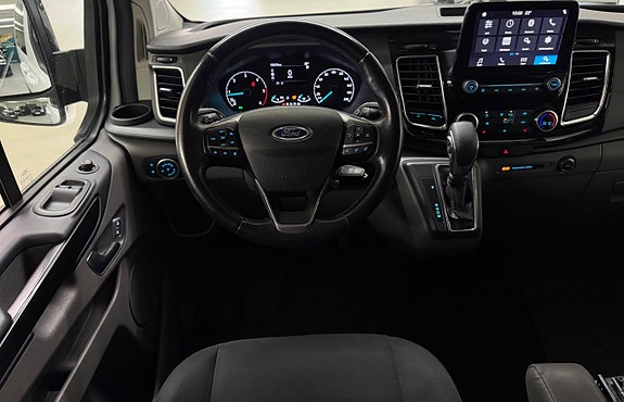 Ford Transit Custom 16 of 25