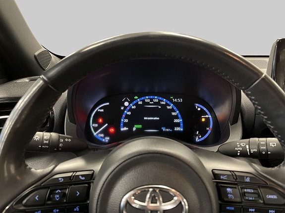 Toyota Yaris Cross 7 of 17