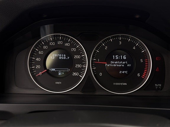 Volvo V60 13 of 21