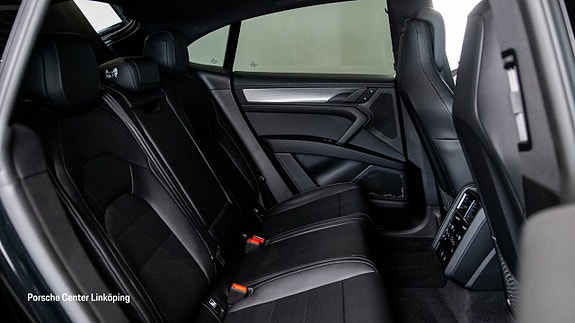 Porsche Cayenne Coupe 23 of 26
