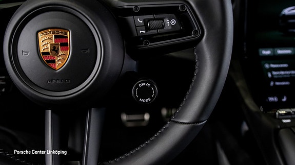 Porsche Cayenne Coupe 19 of 26