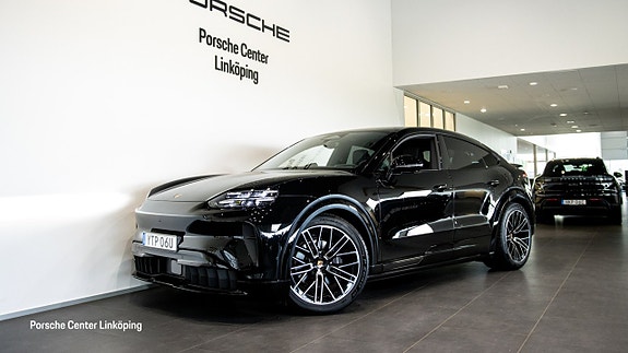 Porsche Cayenne Coupe 7 of 26