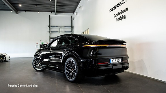 Porsche Cayenne Coupe 5 of 5