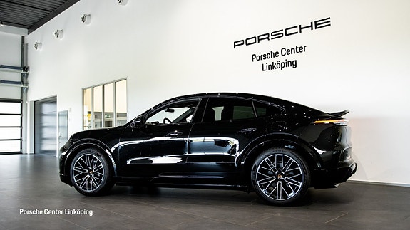 Porsche Cayenne Coupe 4 of 5