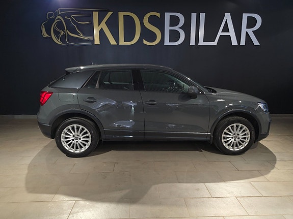 Audi Q2 4 of 5
