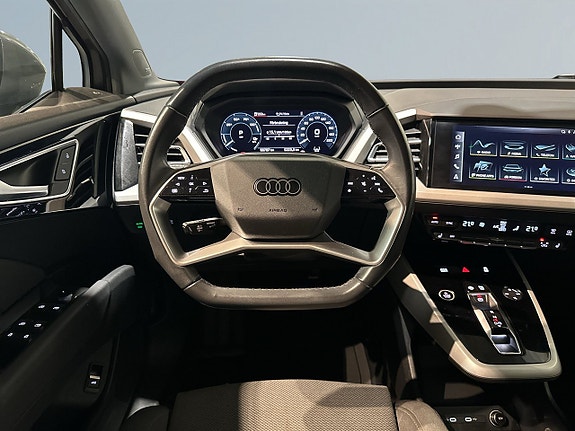 Audi Q4 e-tron 9 of 21