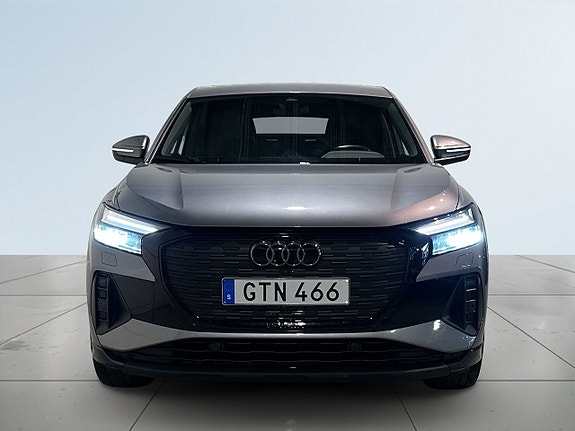 Audi Q4 Sportback e-tron 2 of 5