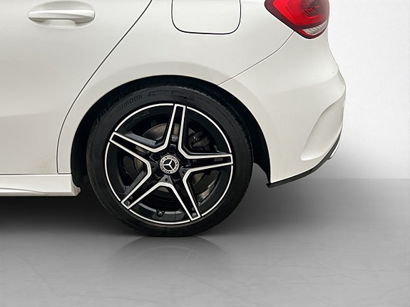 Mercedes-Benz A200 27 of 29