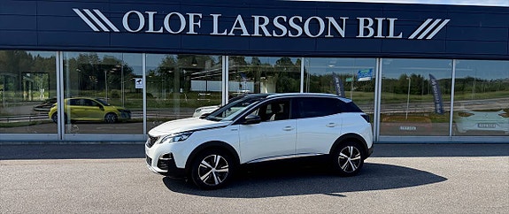 Peugeot 3008 2 of 5