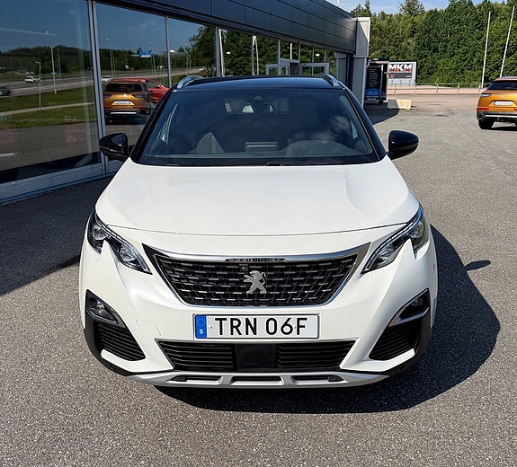 Peugeot 3008 3 of 5