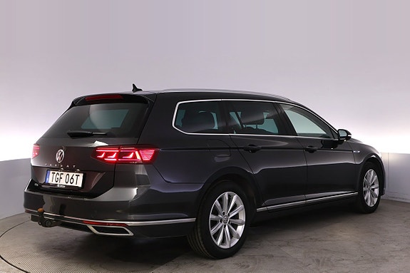 Volkswagen Passat 5 of 5