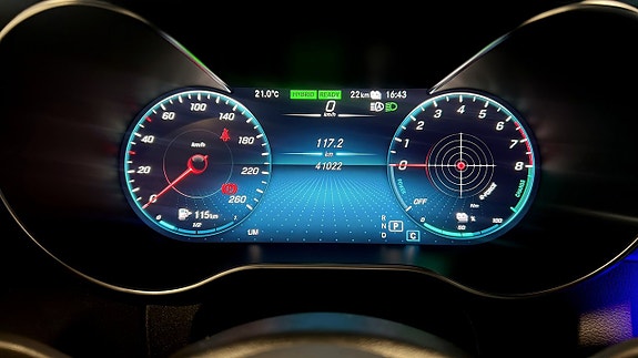 Mercedes-Benz C300 e 13 of 17