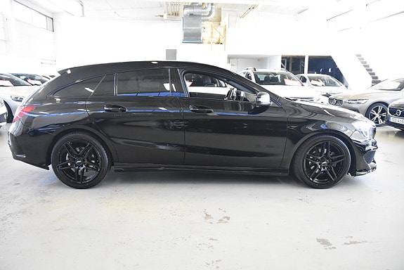 Mercedes-Benz CLA200 3 of 5