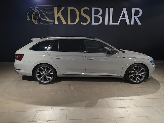 Skoda Superb 4 of 5