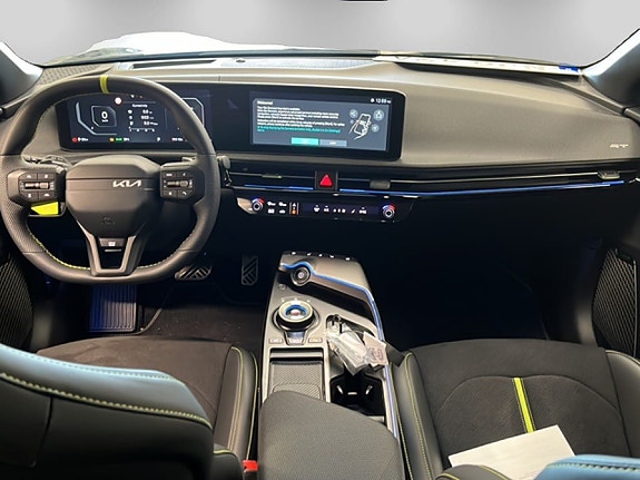 Kia EV6 7 of 14