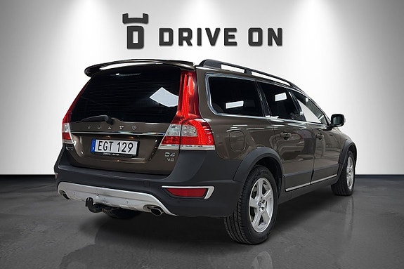 Volvo XC70 4 of 5