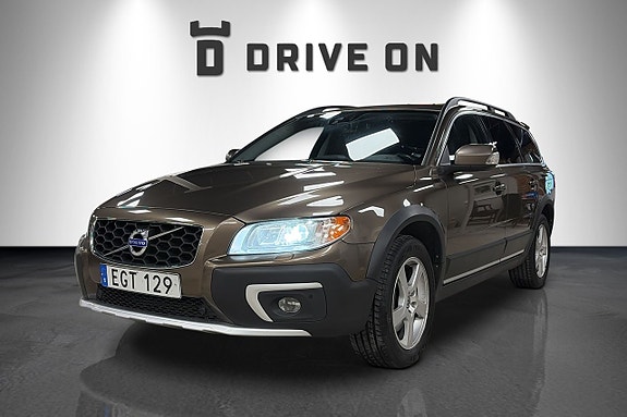 Volvo XC70 2 of 5