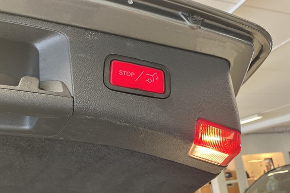 Mercedes-Benz E300 de 19 of 22