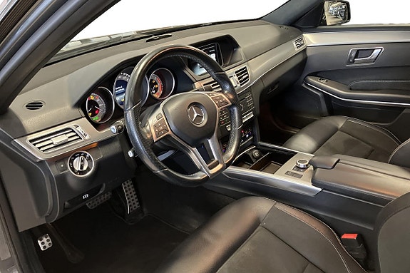 Mercedes-Benz E300 de 10 of 22